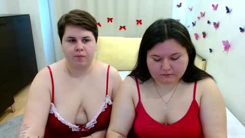 BeckyAndEllen online show from 10.11.25