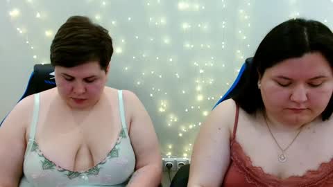BeckyAndEllen online show from 04.16.26