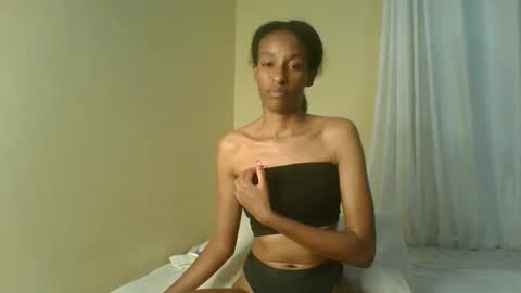 bee01hive online show from 01.04.25