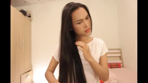 bee_thai online show from 01.25.25