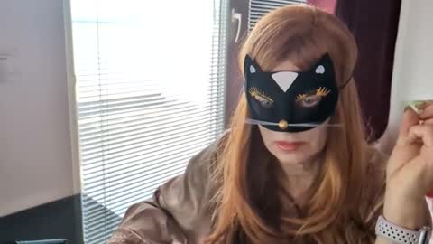 Beebow online show from 04.26.26