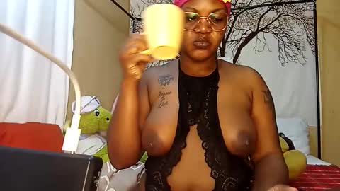 beencee2 online show from 02.23.25