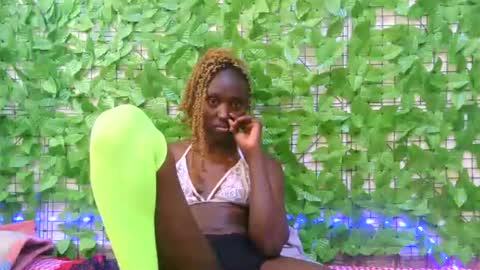 Snapshot of beib_love chatting on 09.12.25 beib_love online show from 09.12.25