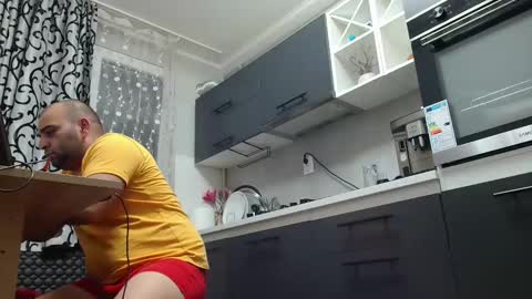 kevin and Bella online show from 12.09.24