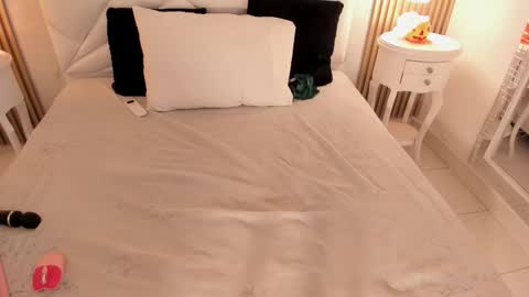 Bela online show from 10.15.25