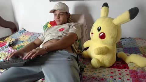 independent model online show from 10.01.25