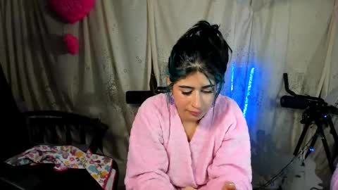 Snapshot of belinda_luna_ chatting on 02.28.25 modelo independiente online show from 02.28.25