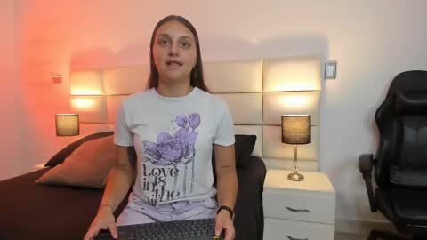 Snapshot of belissameyer chatting on 03.04.25 belissameyer online show from 03.04.25