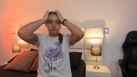 Snapshot of belissameyer chatting on 03.04.25 belissameyer online show from 03.04.25