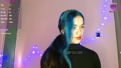 Snapshot of bell_art chatting on 11.25.25 online show from 11.25.25