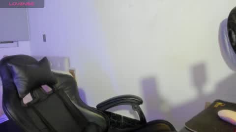 Snapshot of bella11_pm chatting on 02.12.26 bella11_pm online show from 02.12.26