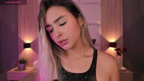 Bella cam online show from 10.07.25