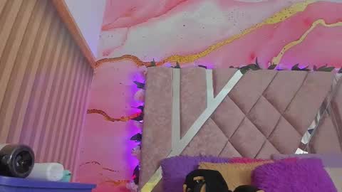 Melanie  online show from 02.18.26