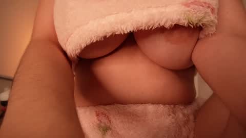 isabella online show from 12.03.25