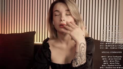 Snapshot of bella_alita chatting on 01.03.25 lita online show from 01.03.25