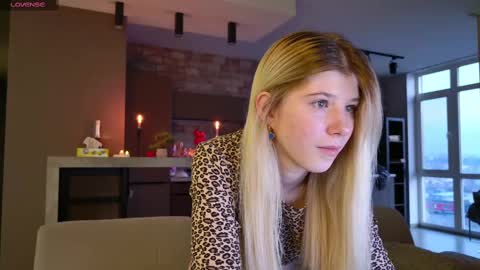 Bella online show from 03.10.25