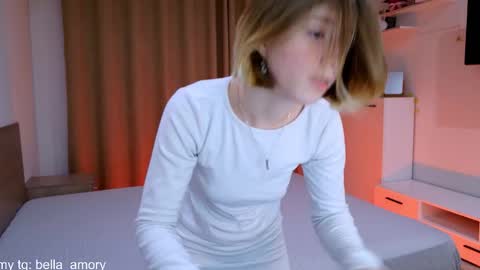 Bella online show from 12.02.25