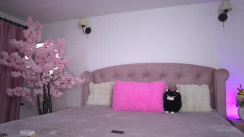 Snapshot of bella_blonda chatting on 02.03.26 Emma Bella online show from 02.03.26