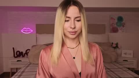 Bella online show from 05.04.26