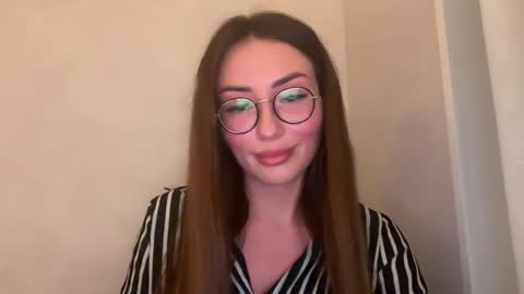 bella_foxxi online show from 12.25.24