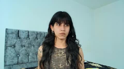 Snapshot of bella_poisonous chatting on 09.10.25 Bella online show from 09.10.25