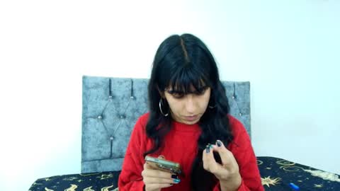 Snapshot of bella_poisonous chatting on 09.17.25 Bella online show from 09.17.25