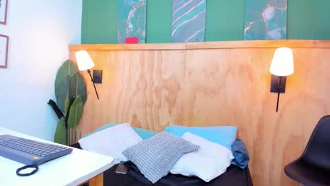 Snapshot of bella_riviera chatting on 11.01.25 Bella Riviera online show from 11.01.25