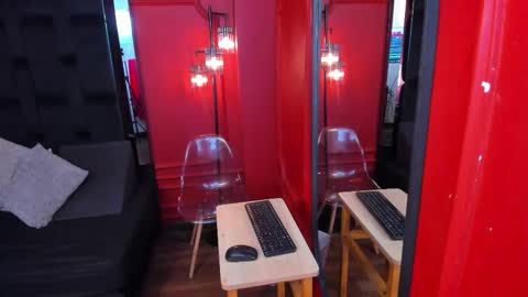 Snapshot of bella_riviera chatting on 01.18.26 Bella Riviera online show from 01.18.26