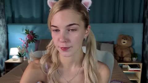 Bella online show from 12.01.25