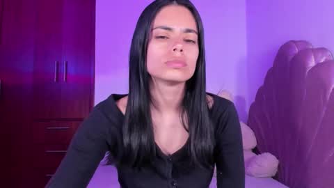 Valeria Model Independent online show from 09.28.25