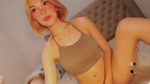 Snapshot of bella_tara chatting on 01.25.25 Bella online show from 01.25.25