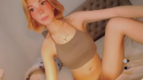 Snapshot of bella_tara chatting on 01.29.25 Bella online show from 01.29.25