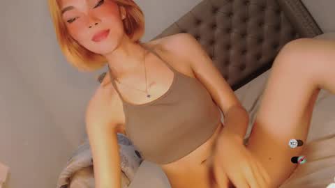 Snapshot of bella_tara chatting on 01.30.25 Bella online show from 01.30.25