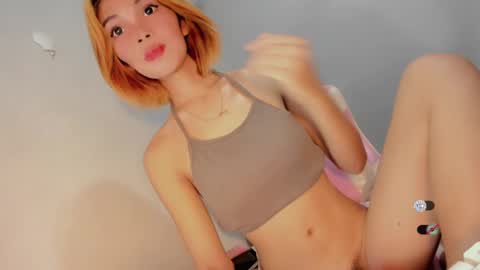 Snapshot of bella_tara chatting on 03.12.25 Bella online show from 03.12.25