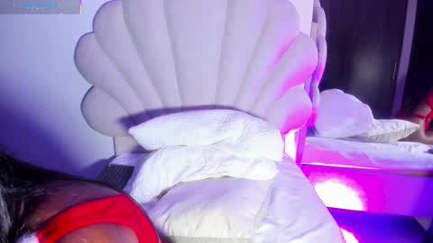 Bella Dajud online show from 12.20.25