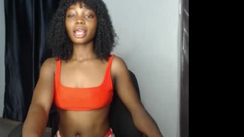 Snapshot of bellababy6 chatting on 11.07.25 bella online show from 11.07.25