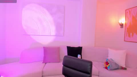  Bella C  online show from 03.09.25