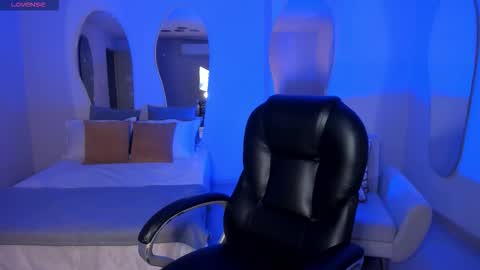  Bella C  online show from 10.19.25