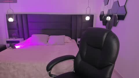  Bella C  online show from 11.16.25