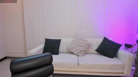 Bella online show from 02.10.26