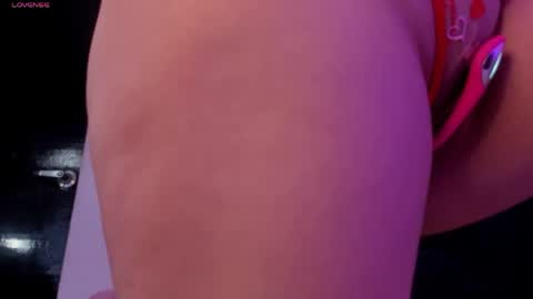 bella cruz online show from 04.30.26