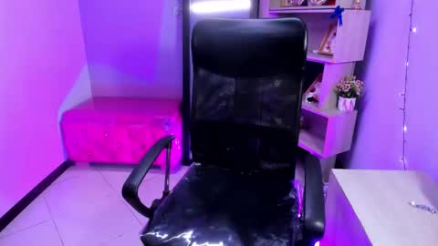 bellalovee_ online show from 02.20.26