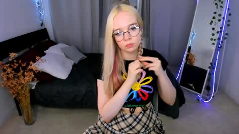 Bella online show from 03.31.26