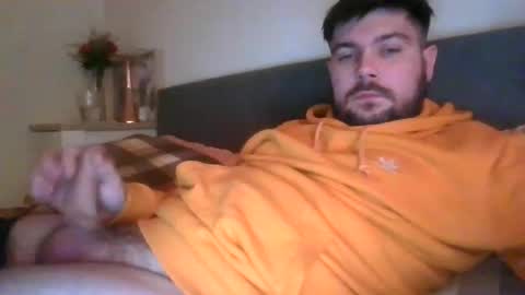 Snapshot of bellandballs chatting on 12.22.24 bellandballs online show from 12.22.24