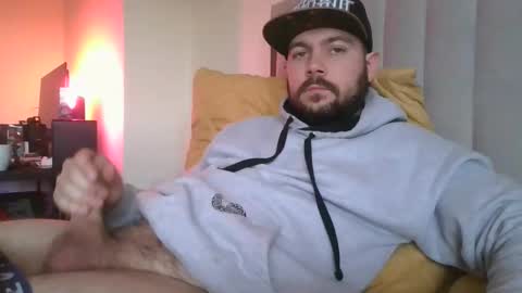 Snapshot of bellandballs chatting on 04.04.26 bellandballs online show from 04.04.26