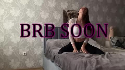 bellaparker_ online show from 03.11.25