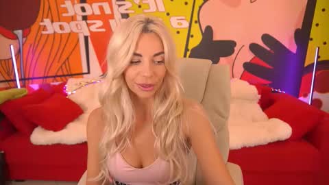 Bella online show from 10.05.25