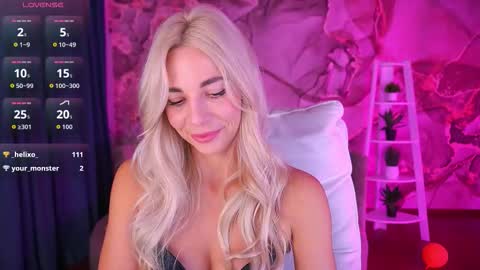 Bella online show from 11.18.25