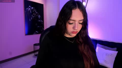 Snapshot of bellarosex1 chatting on 01.23.25 Bella Rose online show from 01.23.25