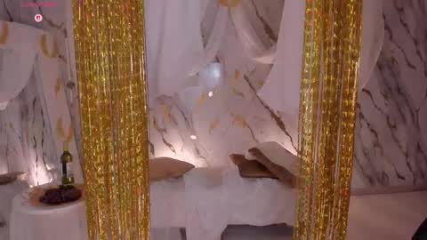 Snapshot of bellarosex1 chatting on 10.28.25 Bella Rose online show from 10.28.25